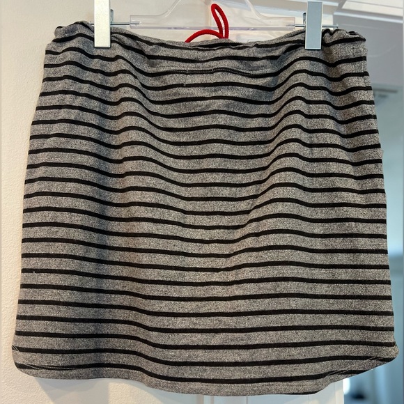 Sundry Strip Saturday Skirt Size 3 - Picture 2 of 2